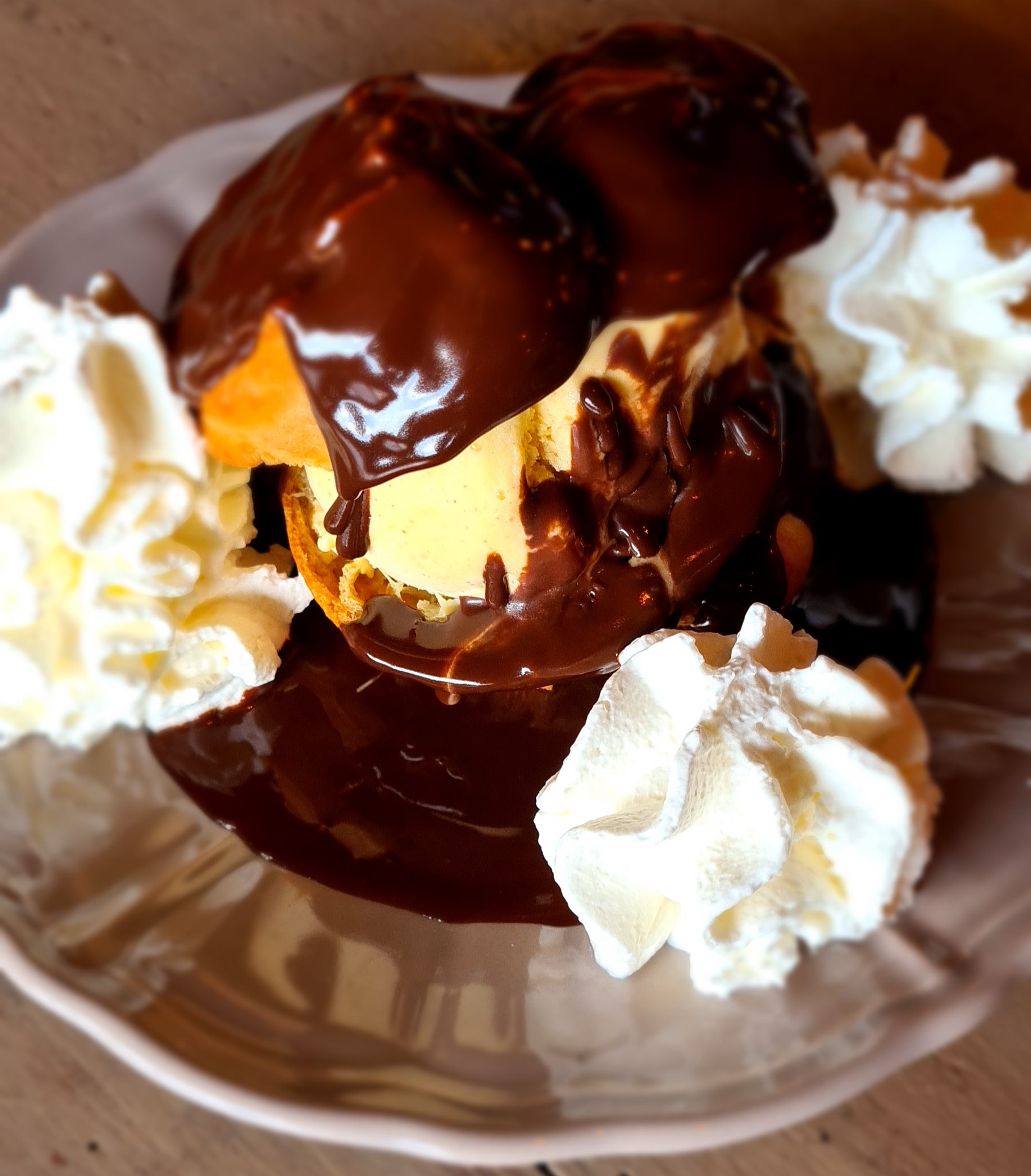 Profiteroles